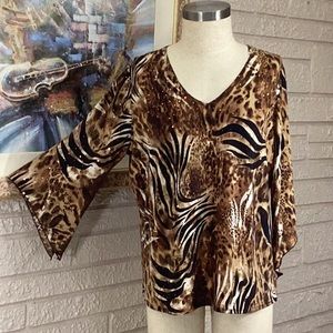 🌹Dress Barn Woman Animal Print Knit Top